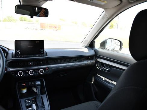 Used 2025 Honda CR-V EX image 18