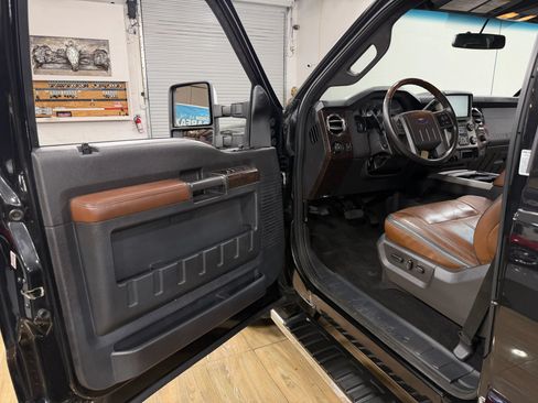 Used 2015 Ford F350 Platinum AWD/4WD image 12