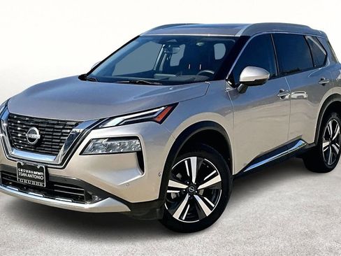 Used 2022 Nissan Rogue Platinum w/ Head-Up Display Package image 14