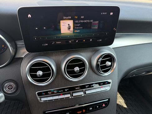 Certified 2022 Mercedes-Benz GLC 300 4MATIC image 18