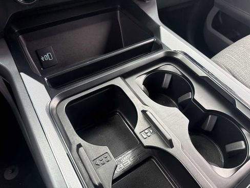 Used 2024 Ford F250 XLT w/ FX4 Off-Road Package image 29