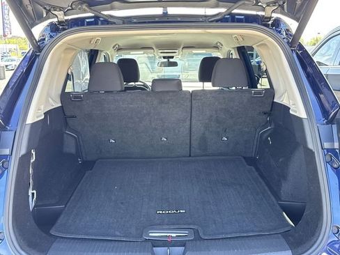 Used 2025 Nissan Rogue SV FWD image 10