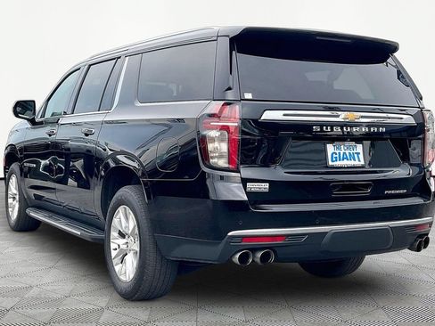 Used 2022 Chevrolet Suburban Premier AWD/4WD image 4
