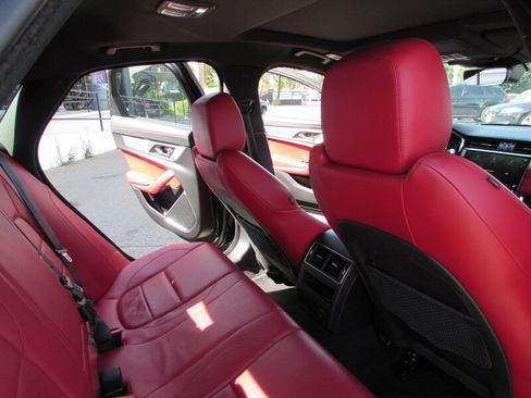 Used 2021 Jaguar XF R-Dynamic SE AWD/4WD image 28
