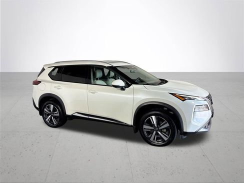 Used 2023 Nissan Rogue SL w/ SL Premium Package AWD/4WD image 4