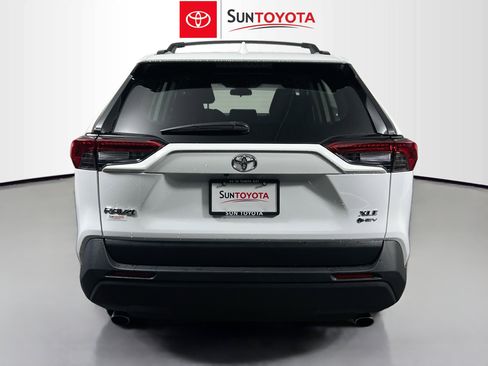 Used 2025 Toyota RAV4 XLE AWD/4WD image 5