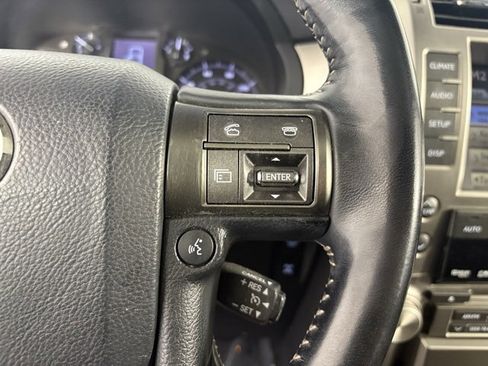 Used 2011 Lexus GX 460 image 14