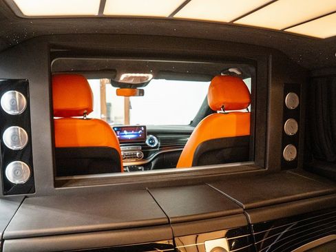 Used 2021 Mercedes-Benz Metris Passenger image 59