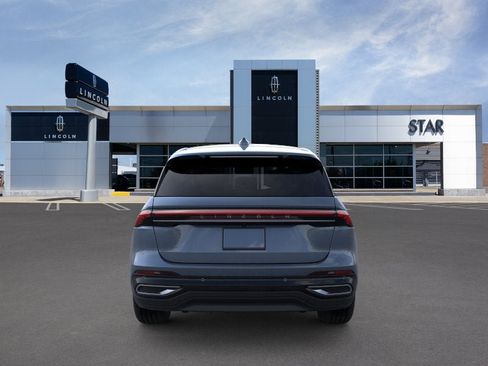New 2026 Lincoln Nautilus Premier AWD/4WD image 5
