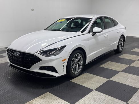Used 2023 Hyundai Sonata SEL FWD image 1