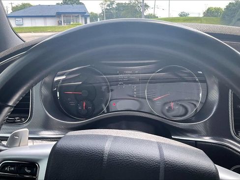 Used 2014 Dodge Charger R/T w/ Wheels & Tunes Group RWD image 18