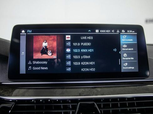 Used 2023 BMW 530e w/ Premium Package image 26