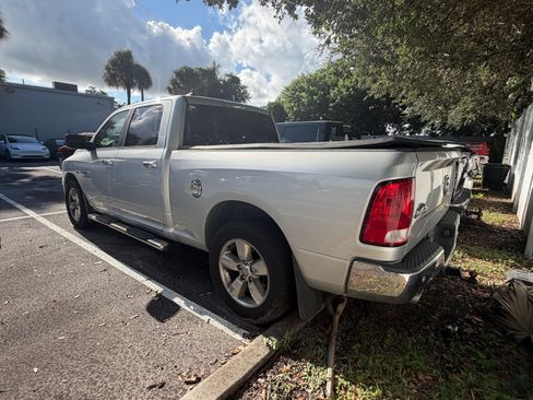 Used 2017 RAM 1500 Big Horn RWD image 5