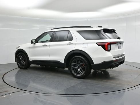 New 2026 Ford Explorer ST w/ Sun And Sound Package image 6