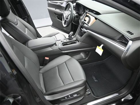 New 2026 Cadillac XT5 Sportv w/ LPO, Onyx Lite Package image 17