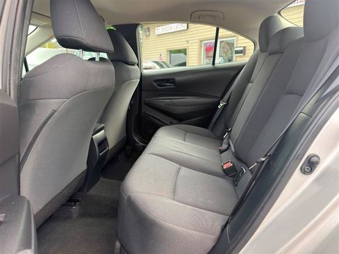 Used 2022 Toyota Corolla LE FWD image 21