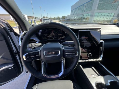 New 2026 GMC Acadia Elevation w/ Elevation Premium Package AWD/4WD image 11