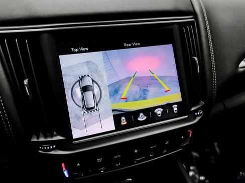 Used 2021 Maserati Levante S GranSport image 68