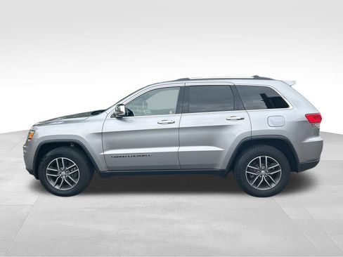 Used 2018 Jeep Grand Cherokee Limited w/ Trailer Tow Group IV AWD/4WD image 2
