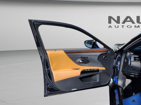 New 2025 Lexus ES 350 w/ Premium Package image 28