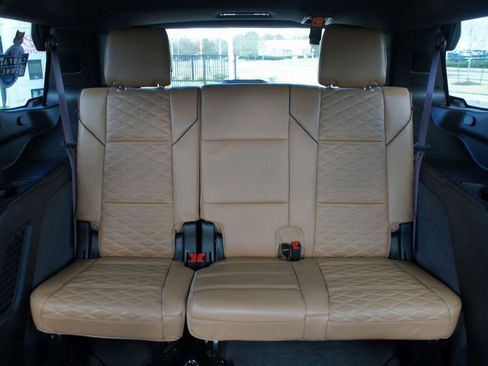 Used 2024 Cadillac Escalade Sport w/ Touring Package image 18