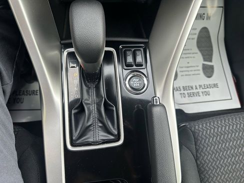 Used 2024 Mitsubishi Eclipse Cross LE image 15