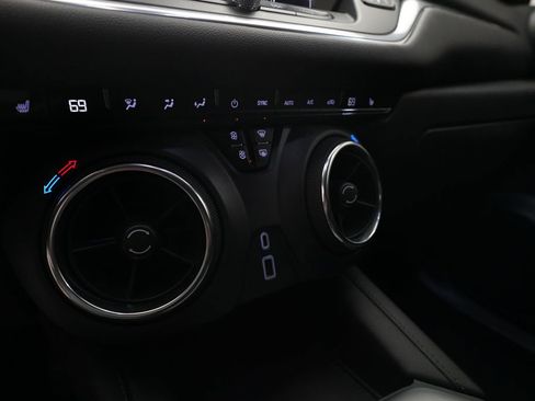 Used 2021 Chevrolet Blazer LT AWD/4WD image 21