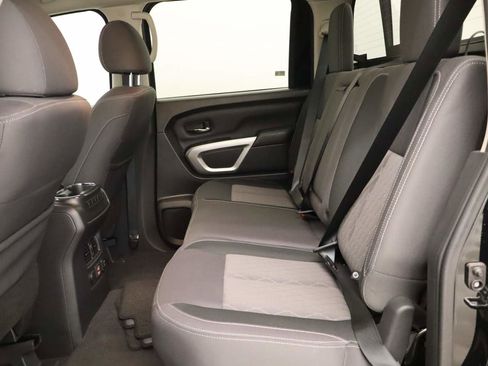 Used 2024 Nissan Titan SV w/ SV Convenience Package image 16