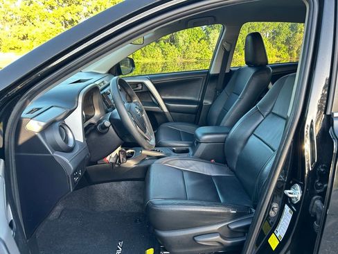 Used 2016 Toyota RAV4 LE image 14