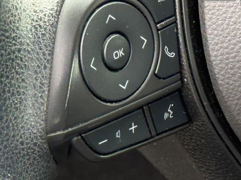Used 2024 Toyota Corolla LE FWD image 12