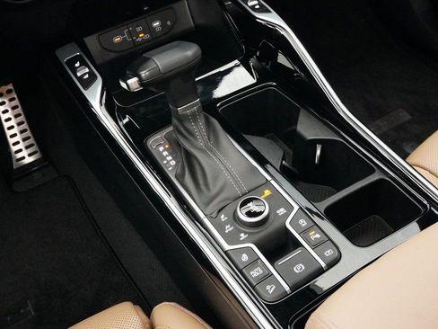 Used 2024 Kia Sorento SX Prestige w/ Olive Brown Leather Package image 15