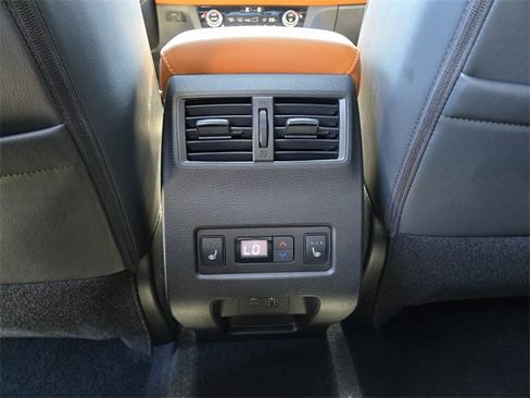 Used 2022 Mitsubishi Outlander SEL image 15