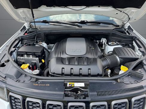 Used 2019 Jeep Grand Cherokee Trailhawk AWD/4WD image 20