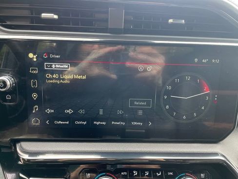 Used 2024 GMC Sierra 2500 AT4 w/ AT4 Premium Plus Package AWD/4WD image 31