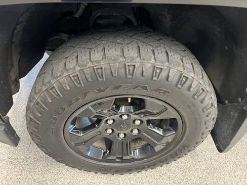 Used 2016 Chevrolet Silverado 1500 LTZ Z71 w/ LTZ Plus Package AWD/4WD image 11