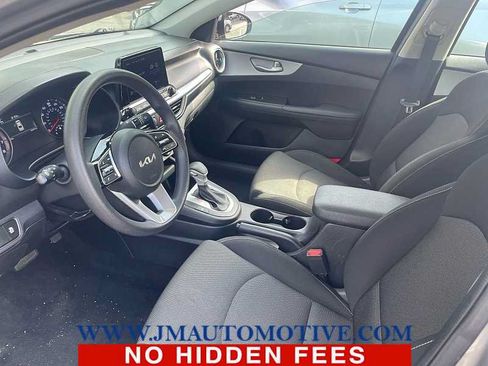 Used 2024 Kia Forte LXS FWD image 2
