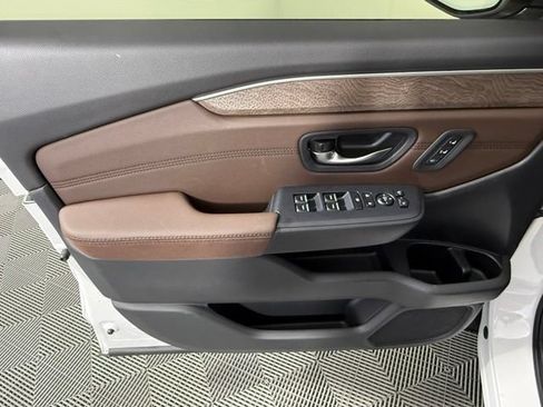 Used 2026 Honda Pilot Elite image 13