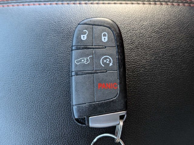 Used 2025 Dodge Durango GT w/ Blacktop Package RWD image 31