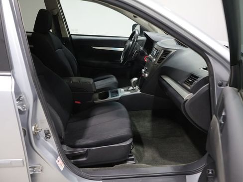 Used 2012 Subaru Outback 2.5i Premium AWD/4WD image 22