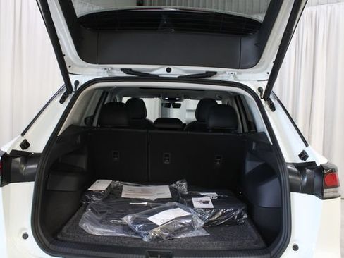 New 2026 Volkswagen Tiguan SE AWD/4WD image 30