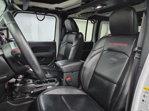 Used 2018 Jeep Wrangler Unlimited Rubicon image 19