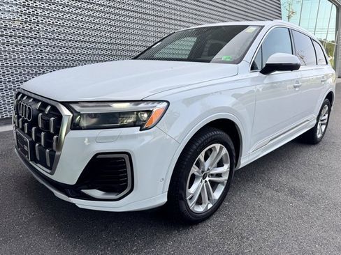 Used 2025 Audi Q7 2.0T Premium w/ Convenience Package image 1