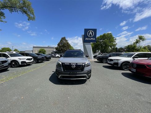 Used 2024 Nissan Pathfinder Rock Creek AWD/4WD image 27