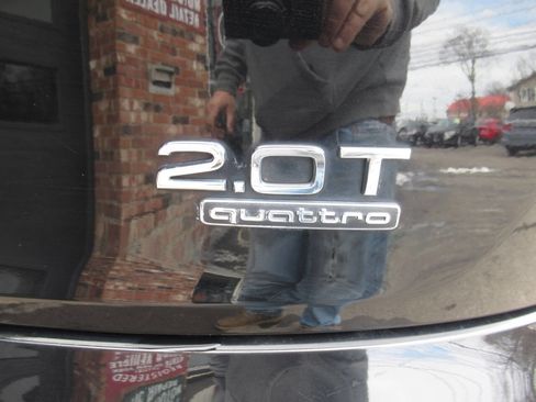 Used 2018 Audi Q5 2.0T Premium image 12