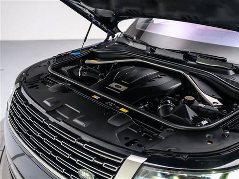 Used 2023 Land Rover Range Rover SE AWD/4WD image 10