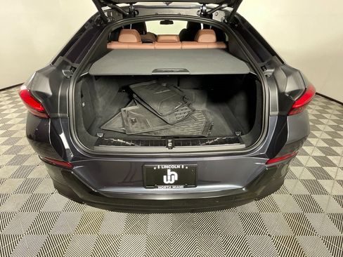 Used 2022 BMW X6 xDrive40i w/ Premium Package image 27