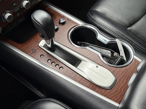 Used 2019 Nissan Pathfinder Platinum image 22