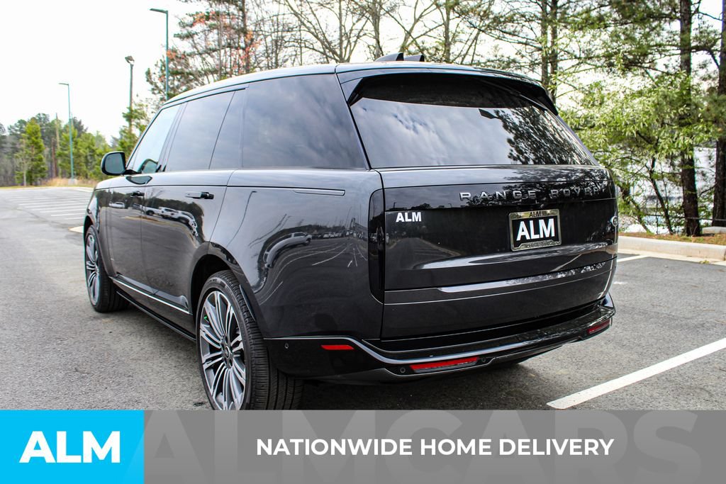 Used 2023 Land Rover Range Rover Long Wheelbase SE AWD/4WD image 4