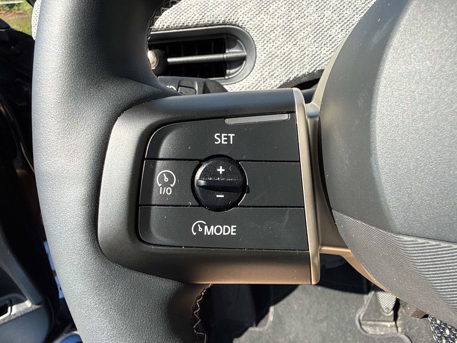 Used 2025 MINI Cooper S FWD image 29