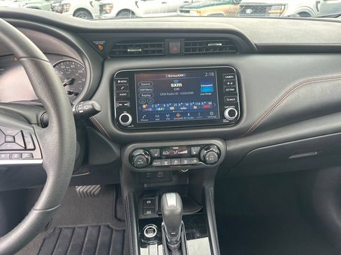 Used 2023 Nissan Kicks SR w/ SR Premium Package FWD image 29